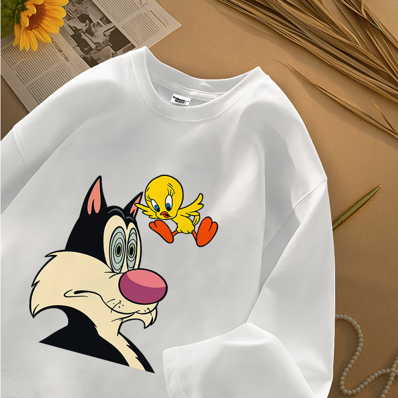 Hub Tshirt Unisex Oversize 7/8 Sleeve T-Shirt | ลาย Looney & Twenty | วัสดุผ้าฝ้าย 100% สไตล์เกาหลี