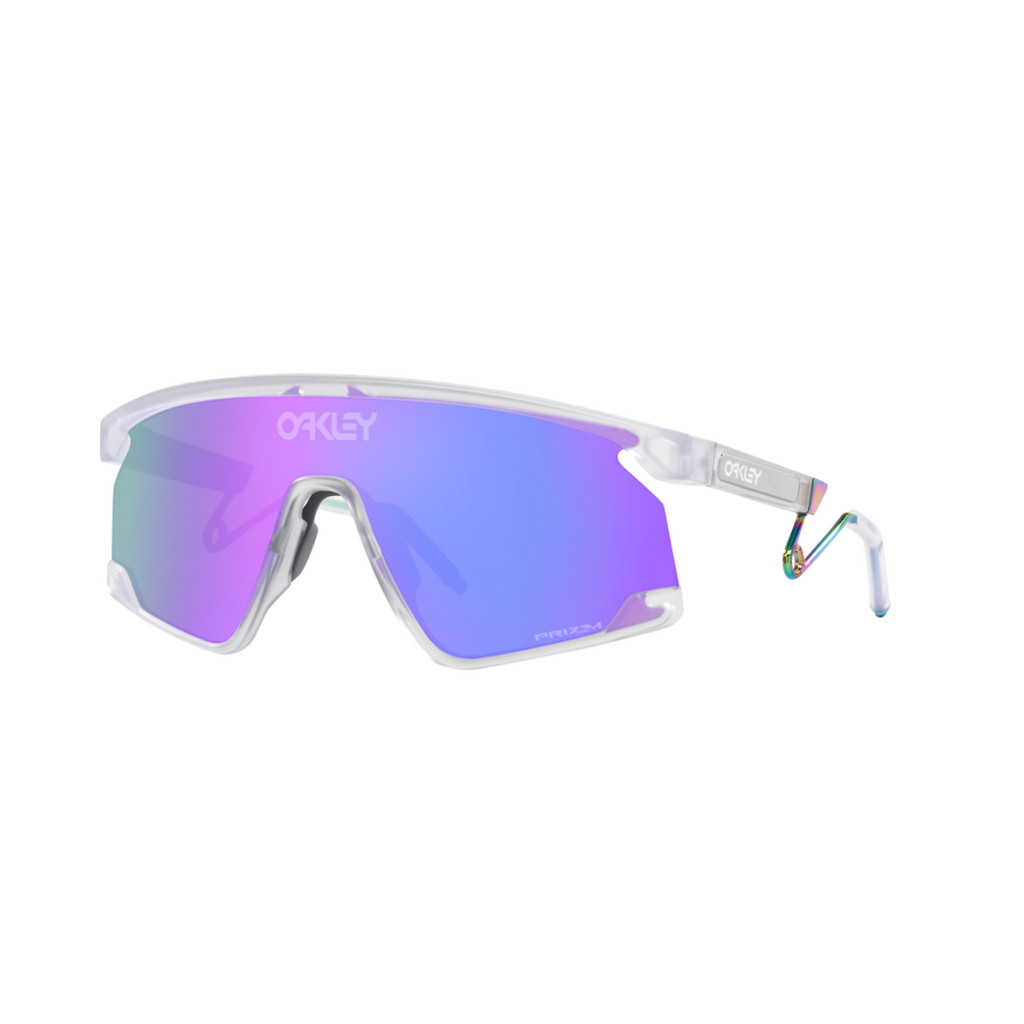 แว่นกันแดด OAKLEY OO9237-02 Bxtr metal