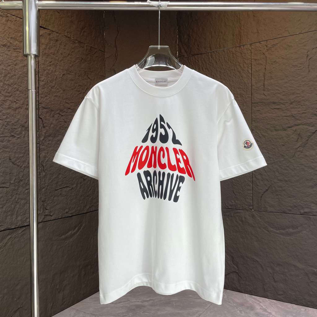 Moncler2026 Moncler-สไตล์ใหม่6XLคลาสสิกรอบคอแขนสั้นเสื้อยืดผู้ชายผู้หญิงสไตล์ขนาดใหญ่เว็บไซต์อย่างเป