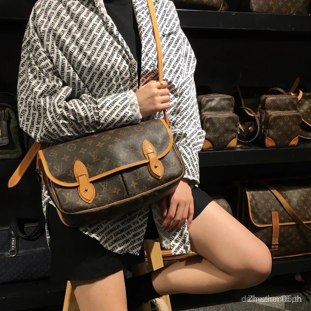 LOUIS VUITTON กระเป๋าสะพายบุรุษไปรษณีย์มือสอง M426 Presbyopic-LV