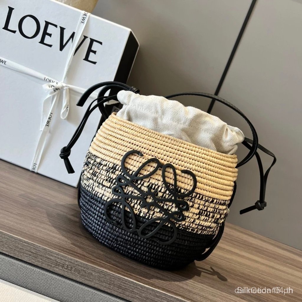 LOEWE Luojia Bags Coir ไฟเบอร์และหนังวัว รังผึ้ง มีสายสะพายหนังวัว