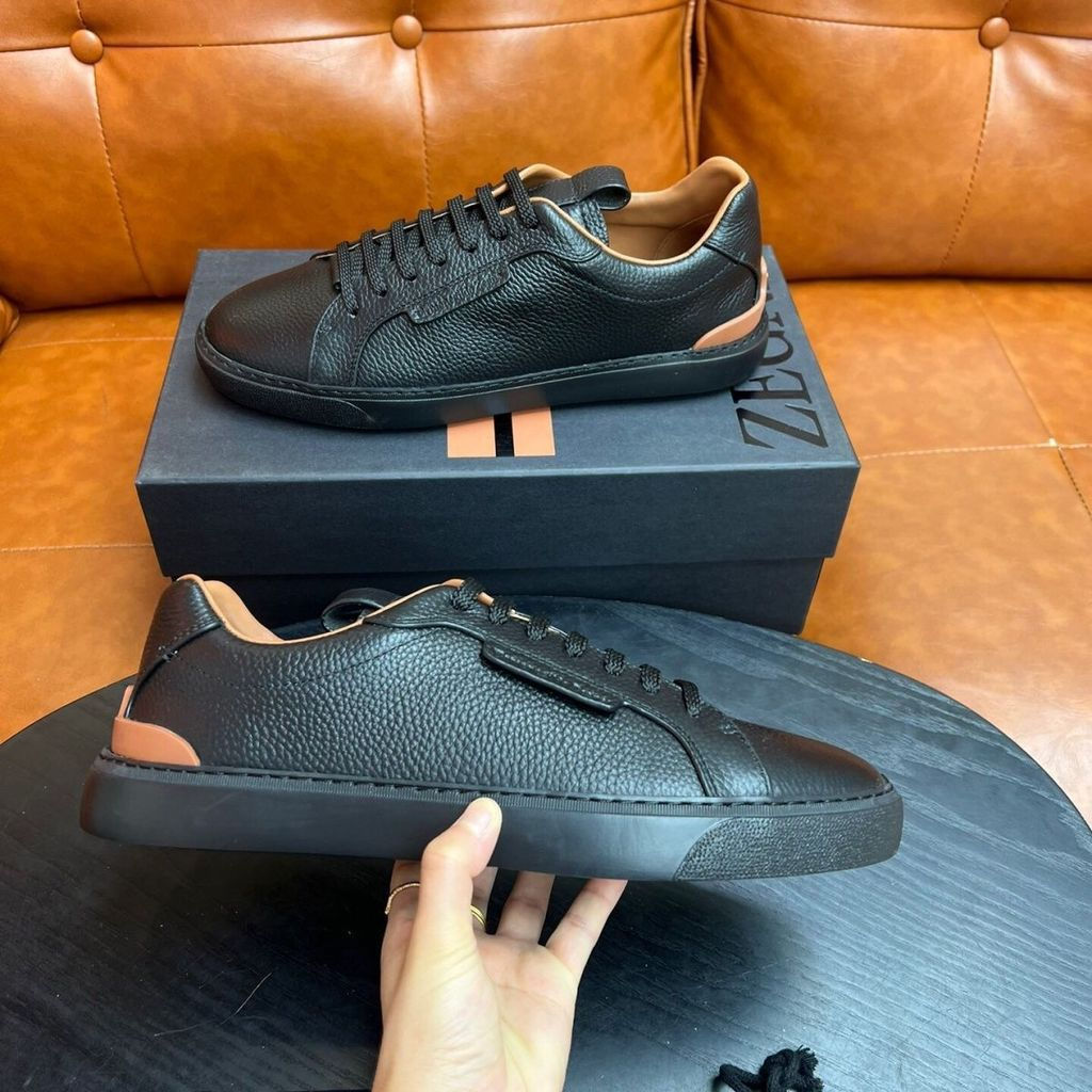 ZEGNA รองเท้าผ้าใบส้นแบนกลางแจ้งหนังแท้สําหรับผู้ชายสไตล์ใหม่