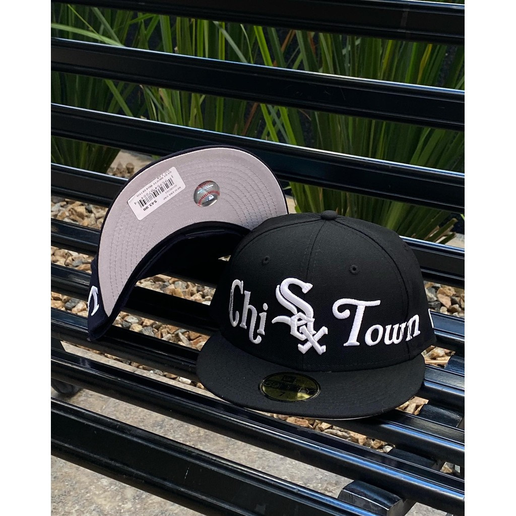 MLB Chicago White Sox Chi Town Script 59Fifty Fitted Cap หมวกเบสบอลคุณภาพสูงแบบปรับไซส์ได้