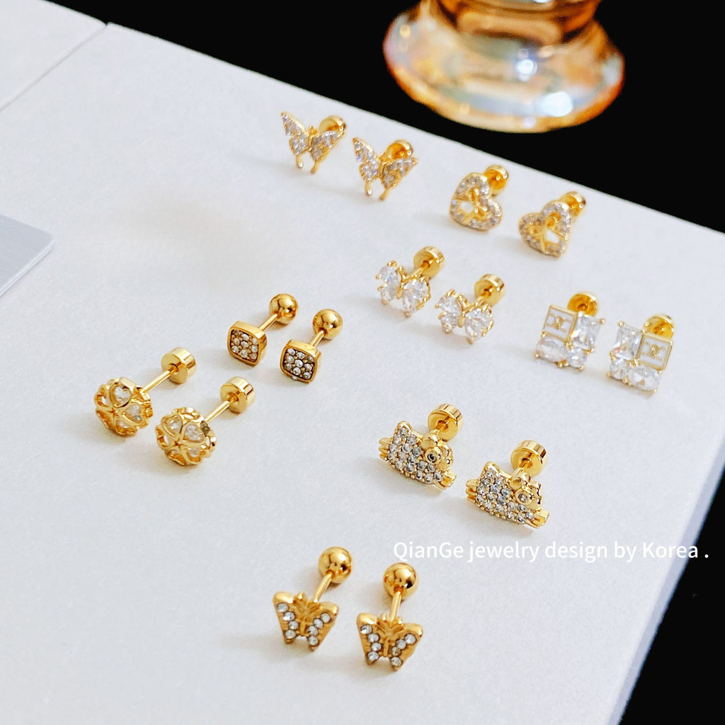 ต่างหูไทเทเนียมเหล็กชุบ 18K ทองแท้ Micro-Inlaid Zircon Mini ต่างหูสุภาพสตรีเครื่องประดับ