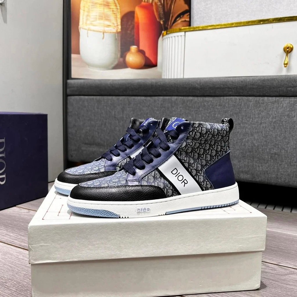 หรูหรา dior dior รองเท้ารองเท้าลําลองผู้ชายรองเท้าสีขาวรองเท้าผ้าใบคุณภาพสูงรองเท้าผู้ชาย