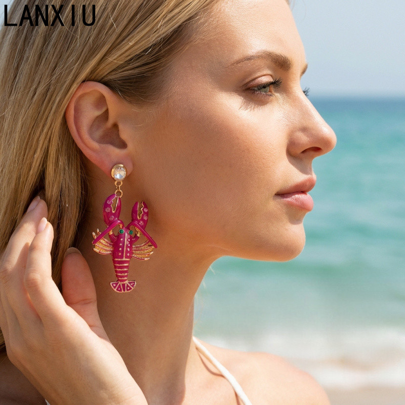 LANXIU Cool สไตล์หวาน Marine Life Lobster ต่างหู Rhinestone ฝังต่างหูห้อยกุ้งก้ามกรามสีแดงสําหรับผู้หญิง