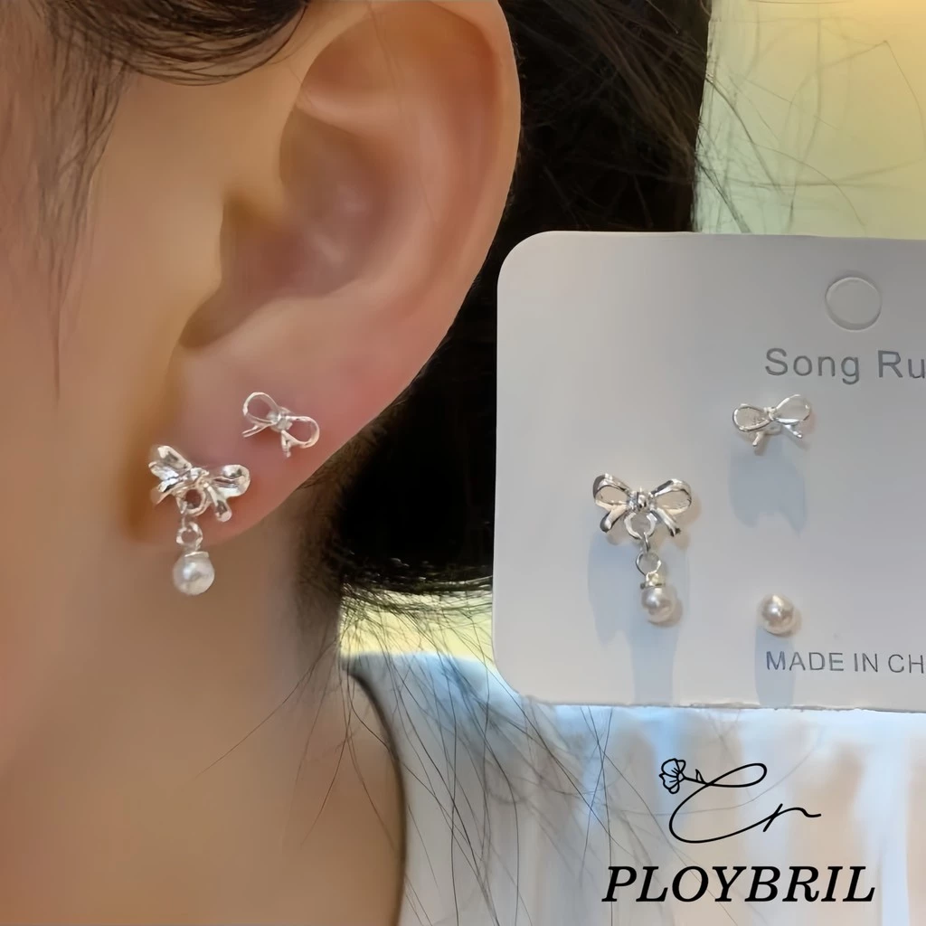 PLOYBRIL ต่างหูโบว์มุกสไตล์เกาหลี สีเงิน สำหรับผู้หญิง พร้อมแพคเกจสวยงาม E048