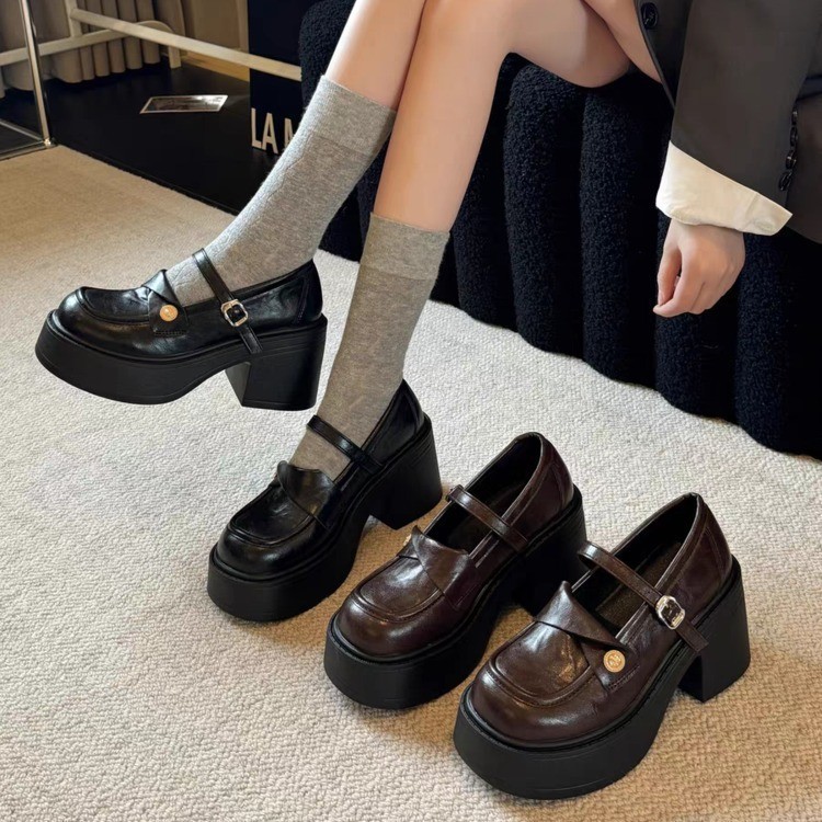 英伦风黑厚底粗跟小皮鞋女秋季配裙子JK玛丽珍单鞋乐福鞋British Style Black Thick Bottom Thick Heeled Leather Shoes for Women in 