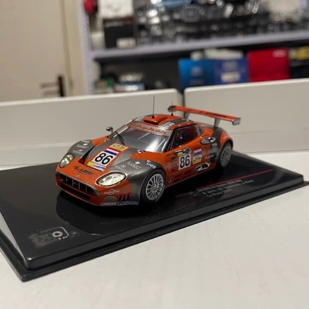 1: 43 IXO SPYKER C8 SPYDER GT2R 2007 Raman Racing Car Model