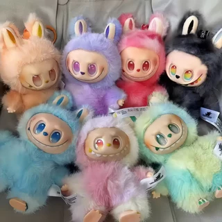 จี้พวงกุญแจlabubu สร้อยคอน่ารักแบบตุ๊กตา labubu พวงกุญแจ รุ่นใหม่ มาในกล่องของขวัญรูปตุ๊กตาปริศนา รูปแบบการ์ตูน เดียวกัน