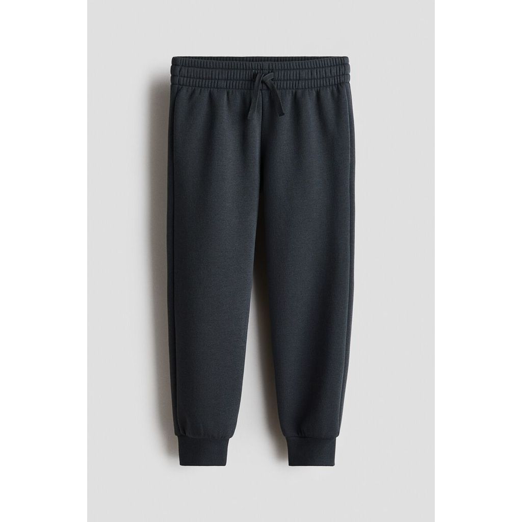 H&M(เอชแอนด์เอ็ม) กางเกงจ็อกเกอร์ด้านในขนปุย Boys Brushed-inside joggers 1260878_15