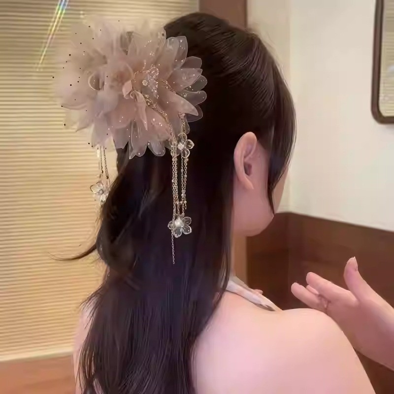 กิ๊บติดผมตาข่ายพู่แฟชั่นเกาหลีสำหรับผู้หญิง ตกแต่งด้านหลังศีรษะอย่างสวยงาม - รูปที่ 3