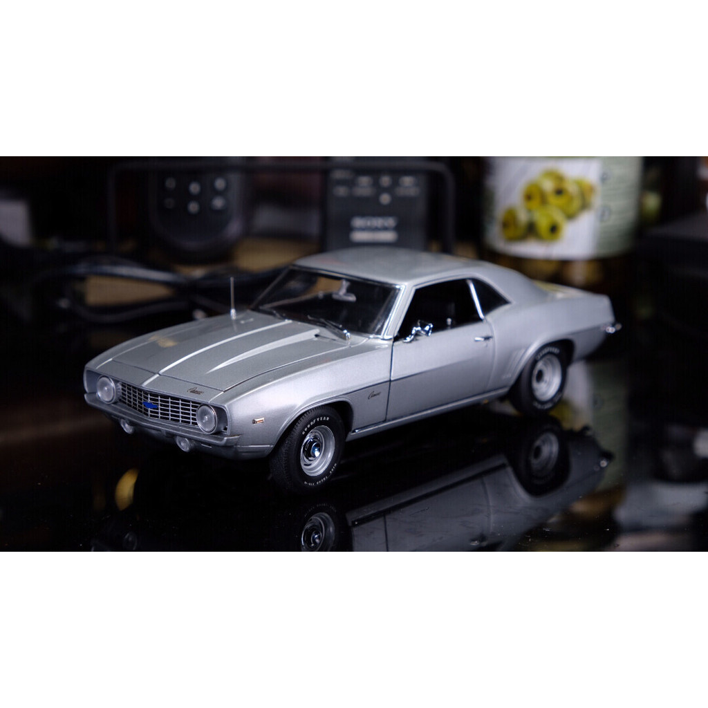 Mbi 1 24 Camaro Camaro Danbury Mint One of the Chevrolet Camaro Camaro Danbury Mint Productions.Engi