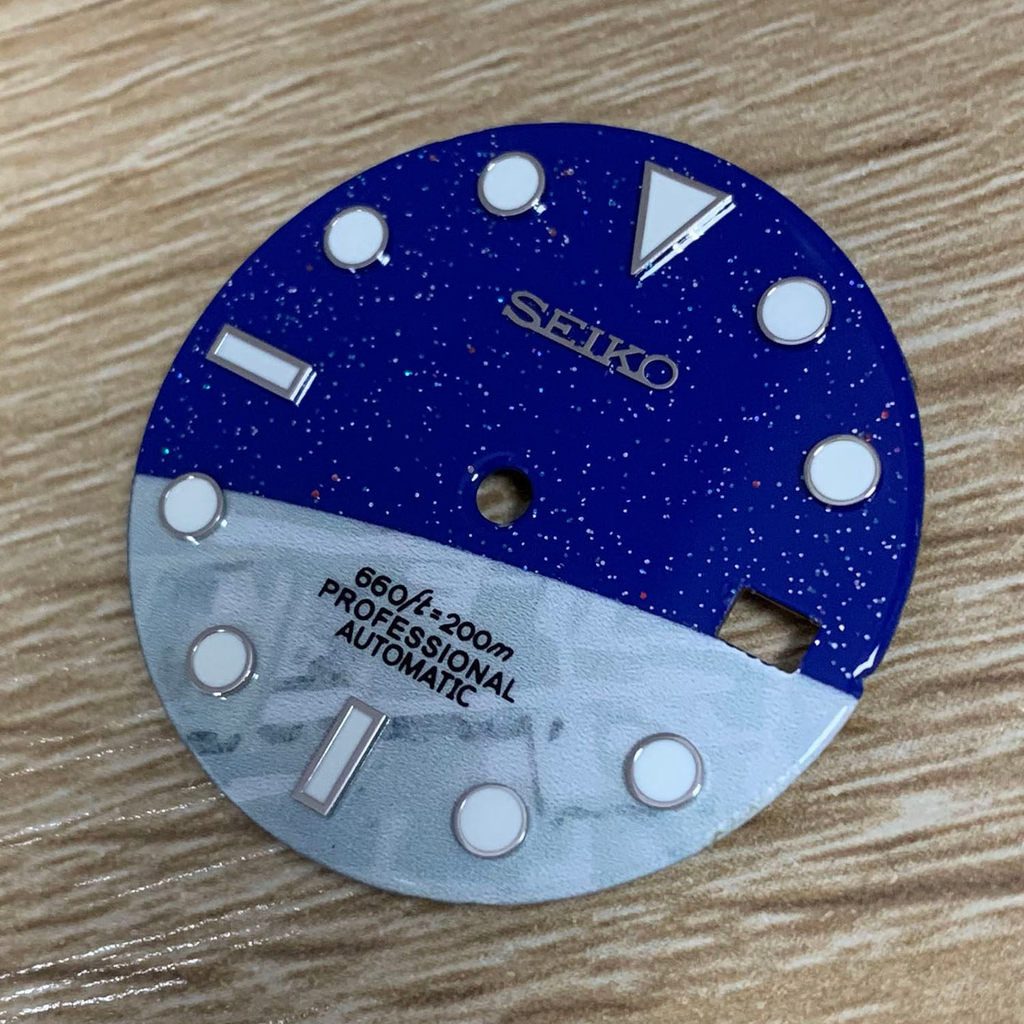 Blue Starry Sky Dial 28.5 มม.นาฬิกาส่องสว่างอุปกรณ์เสริมญี่ปุ่น NH35 การเคลื่อนไหวอัตโนมัติ