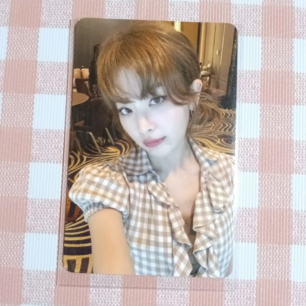 พร้อมส่งของแท้ RedVelvet Irene & Seulgi Squadron yati Macau Sign Sale Jiang Shiqi Photocard