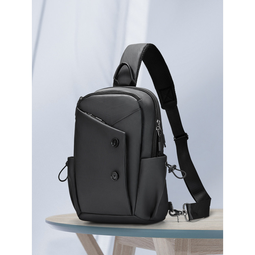 [สินค้าดีดี] L & M Mens Messenger Bag Fashion Casual Chest Bag Sports Cycling Bag Large Capacity Wat