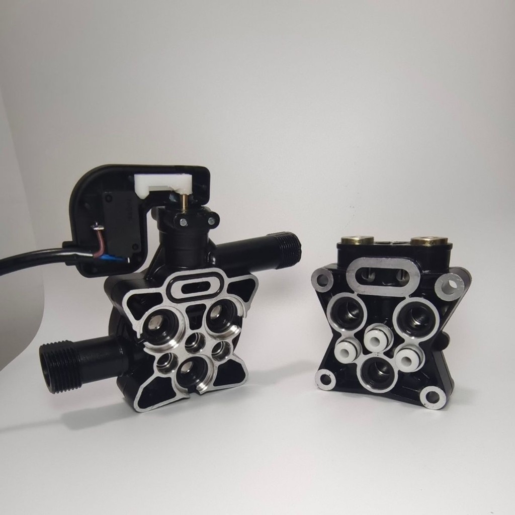 ครัวเรือนแบบพกพาเครื่องซักผ้ารถปั๊มหัวชุด hihome用手提洗车机泵头 Inmatic成压洗机泵头220V 全套配件1.8