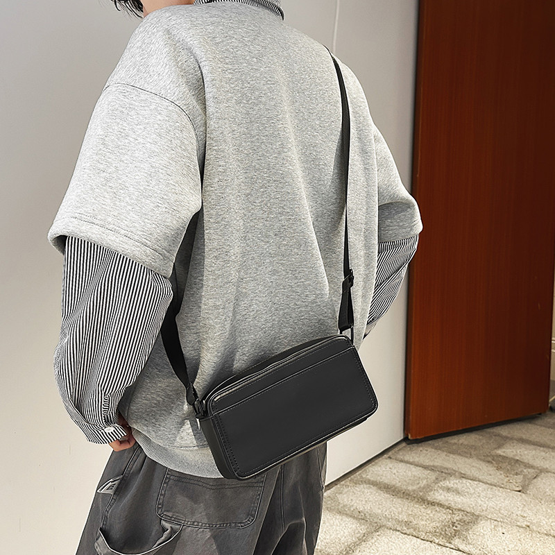 Messenger Bag ผู้ชายผู้หญิง Street Wear Niche Box Bag