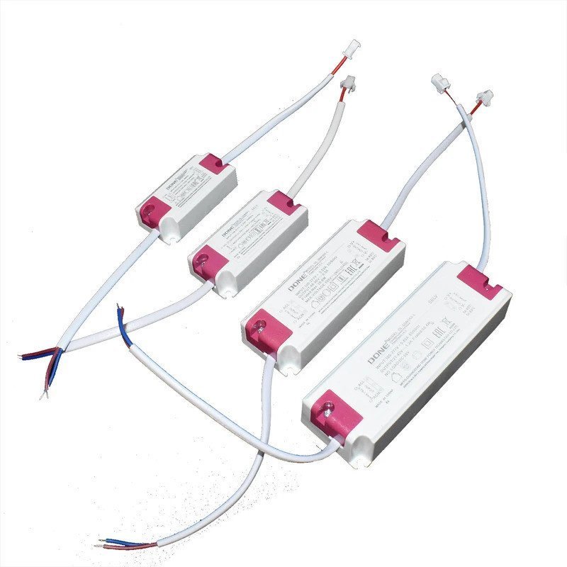 PF0.5 แสงในร่ม LED Transformer โคมไฟไดร์เวอร์ Flicker ฟรี 260mA 300mA 600mA 700mA 750mA 1500mA 1200m