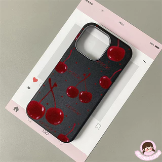 เคสไอโฟน 11 น่ารักสีแดงเชอร์รี่พื้นผิวหนังนุ่ม สำหรับ IPhone 17 16 13 15 11 14 12 Pro Max 7 8 16 14 15 Plus XR X XS Max