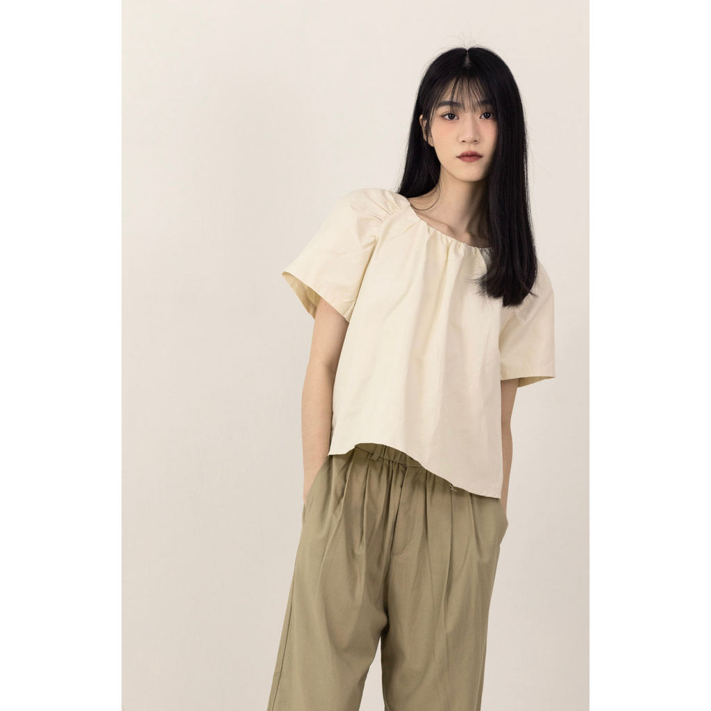 MARNIE PUFFY SLEEVE TOP [ครีม]