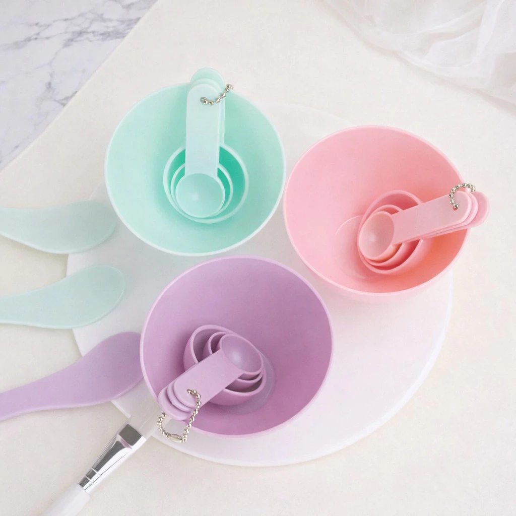 SET BOWL เซ็ตถ้วยมาส์กหน้า 6 ชิ้น พร้อมแปรงและไม้พาย เหมาะสำหรับผสมมาส์กและสกินแคร์ ขนาดเล็ก พกพาง่าย thumbnail 9