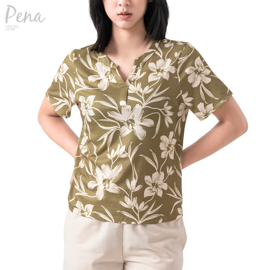 Pena house เสื้อยืดพิมพ์ลายดอกไม้ คอวีมีกระดุม  PSTS022601
