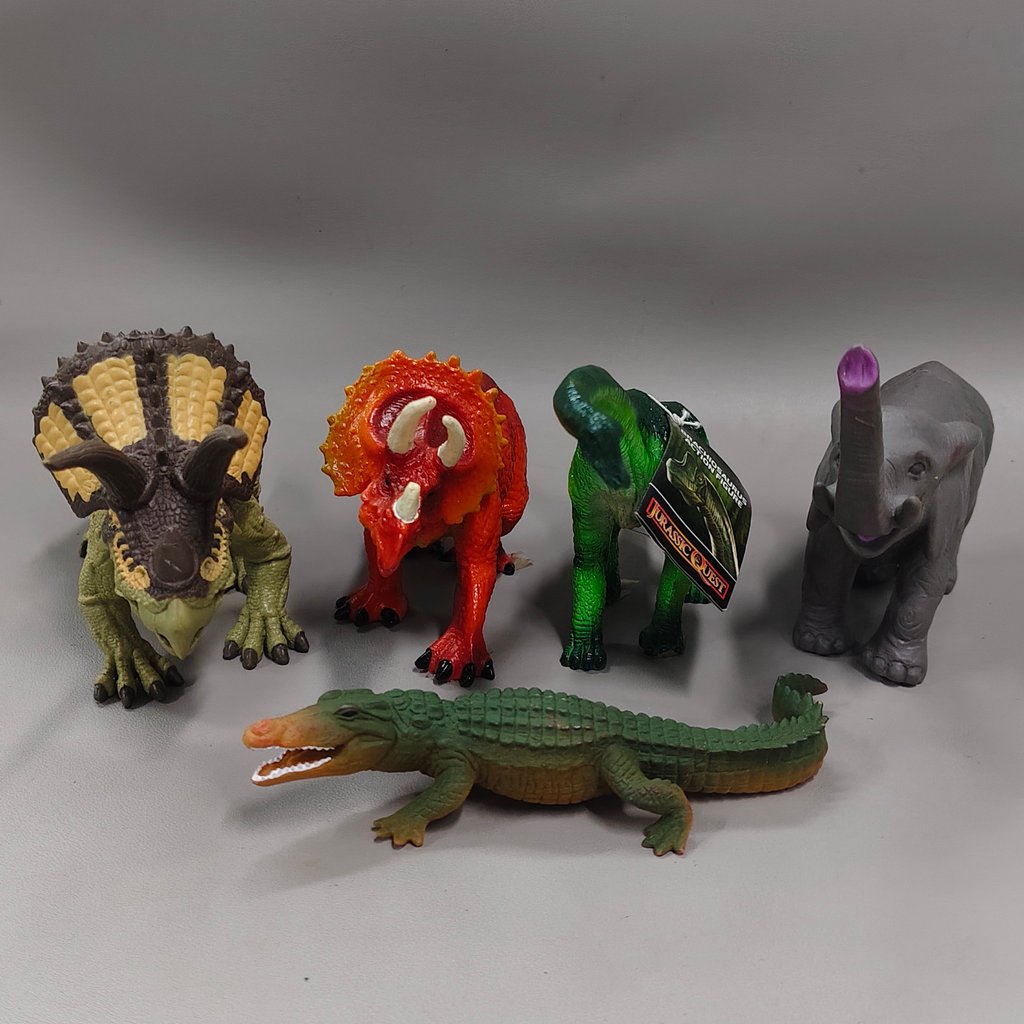 Orphan สินค้าจํานวนมากจําลองของเล่นสัตว์ไดโนเสาร์จูราสสิซอรัส Velociraptor ฉากเครื่องประดับ