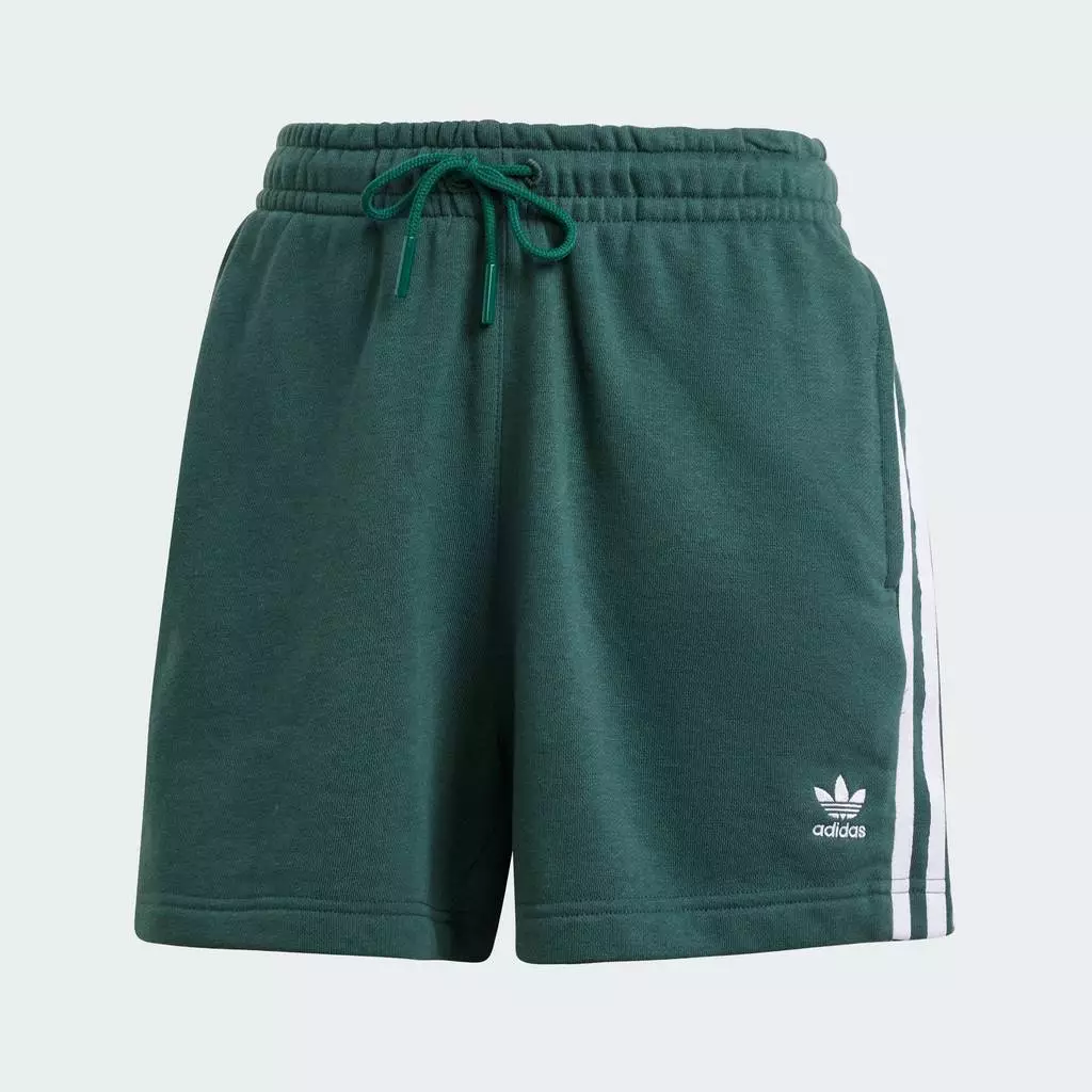 adidas ไลฟ์สไตล์ กางเกงผ้าเฟรนช์เทอร์รีย์ขาสั้น 3-Stripes ผู้หญิง สีเขียว IY2156