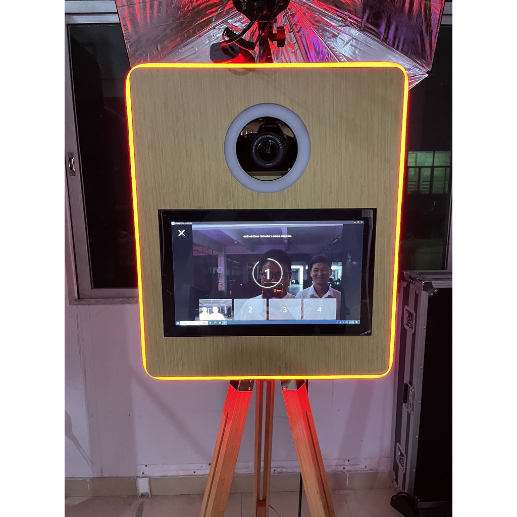 RCM156T Photobooth งานแต่งงานแบบพกพา Retro เปิด Air Photobooth Dslr Photobooth Kiosk VRBS