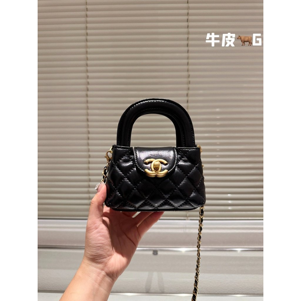 กระเป๋าสายโซ่ CHANEL แบบมินิKelly หนังชั้นนอก