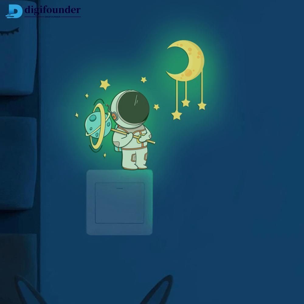 DIGIFOUNDER Moon Star Astronaut Luminous Self-Adhesive Switch สติ๊กเกอร์ติดผนัง Glow-In-The-Dark สติ
