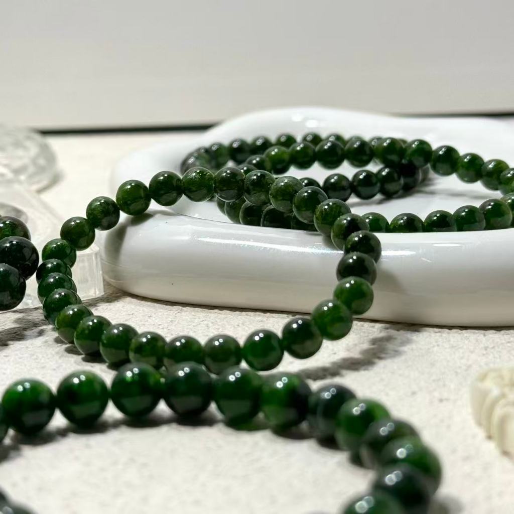 หายาก หินไดออปไซด์ Diopside ไดออปไซด์ พลอยแท้ กรีนโครมไดออฟไซด์ สร้อยข้อมือหิน หินมงคลพลังบำบัด