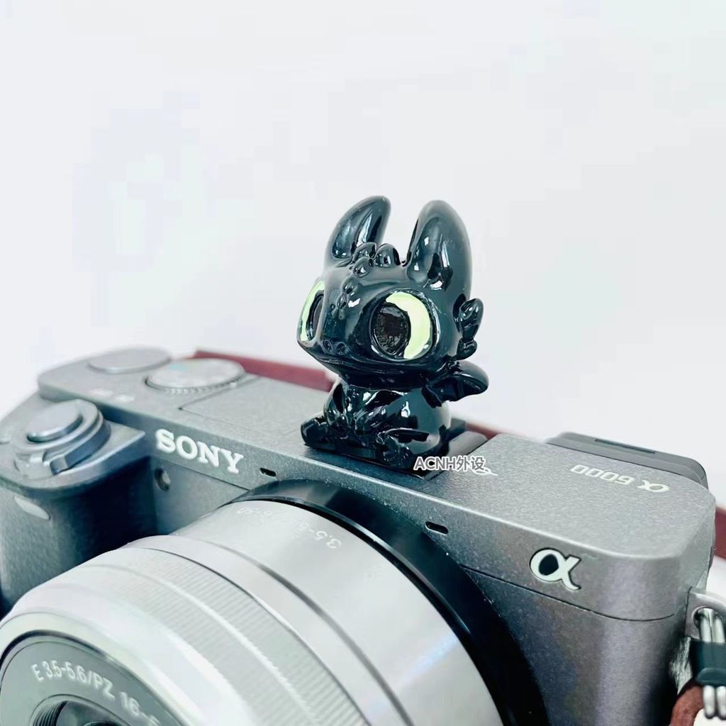 New Product#Cute How to Train Your Dragon Toothless couple figurines hot shoe cover for Fujifilm, Ca