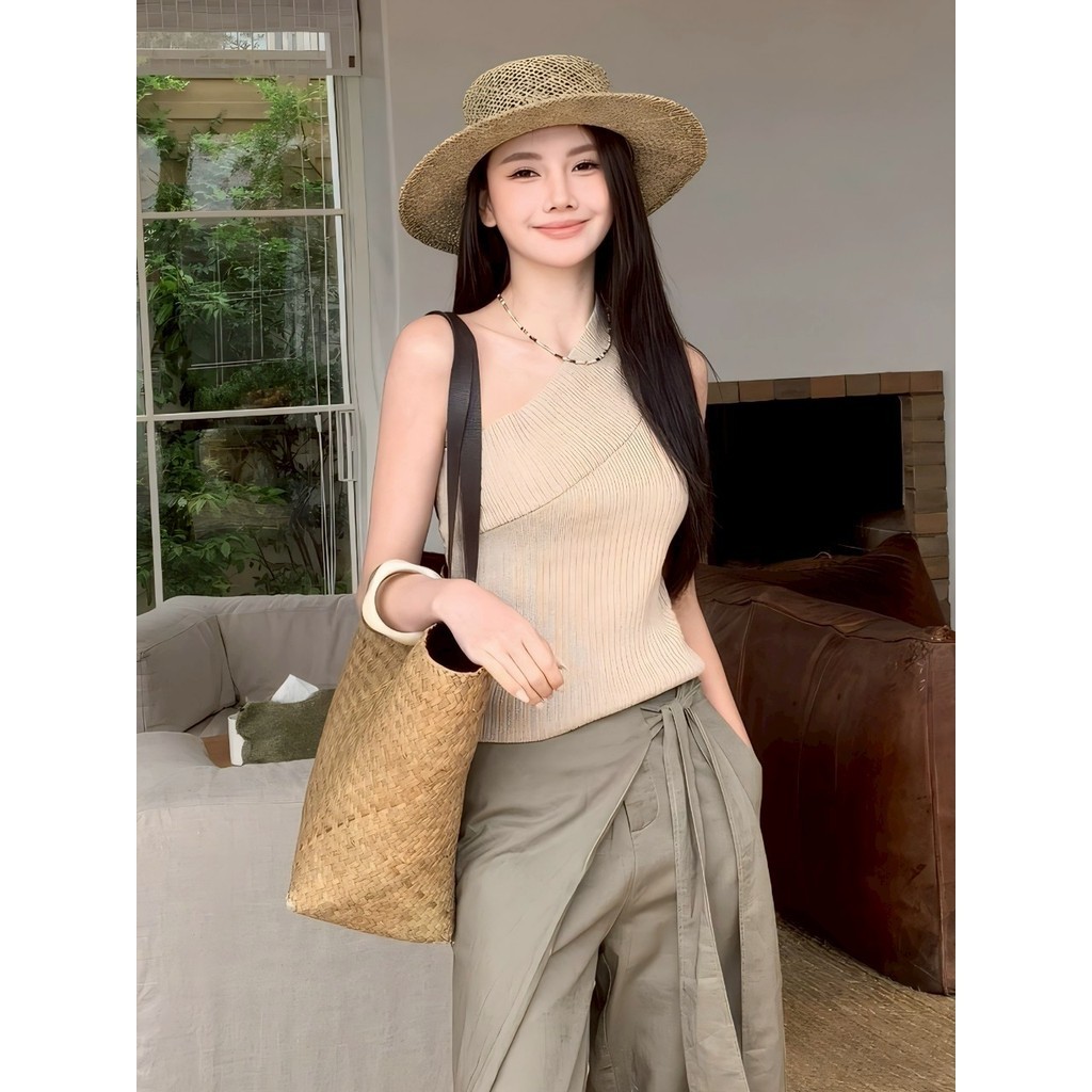 Glassy Skyพร้อมส่ง เสื้อกล้ามไหมพรม ยืดพอดี รูปที่ 4