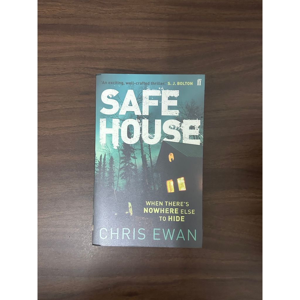 [หนังสือมือสอง] Safe House - Chris Ewan [สภาพ: C]