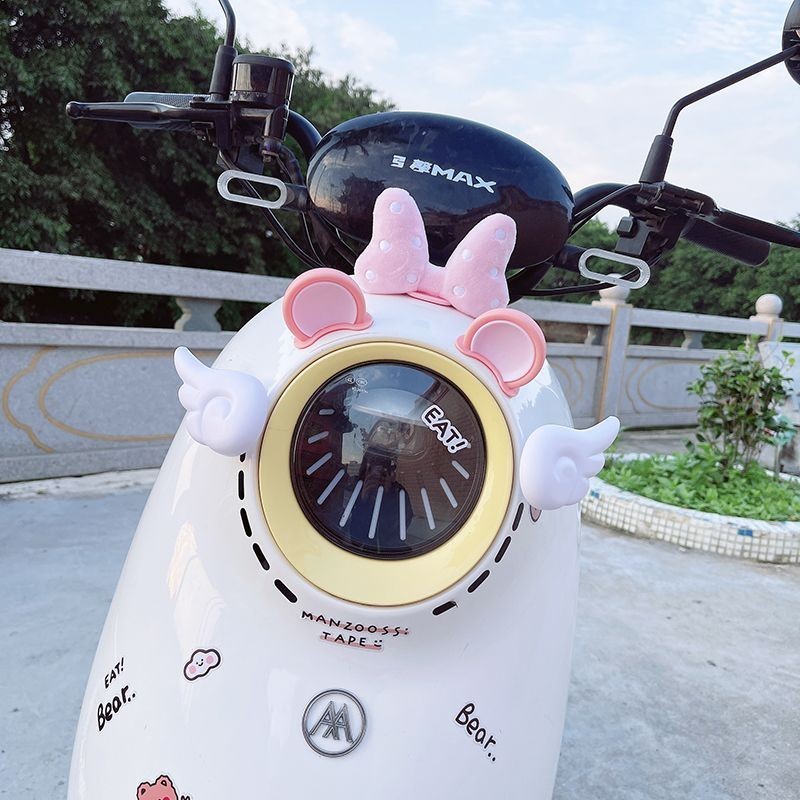 รถยนต์ไฟฟ้าโบว์ตกแต่งหูหมีนางฟ้าปีก 服装饰 电动车全用天 可爱按摩托车贴小配件电动车装饰0202