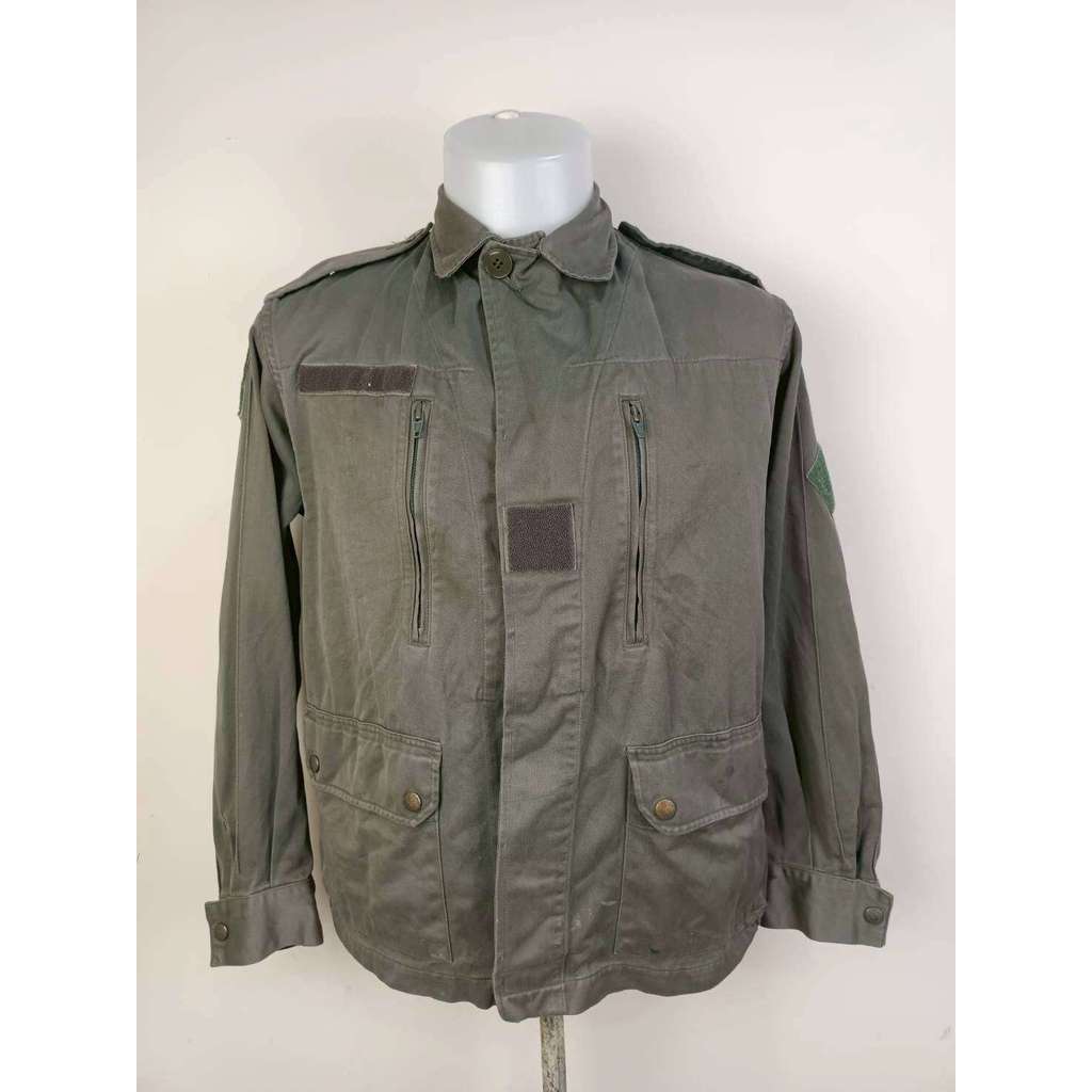 J206 🇫🇷 เสื้อทหารกองทัพฝรั่งเศส (ของแท้) อก 44 (กรุณาอ่านรายละเอียดด้านล่างให้ครบ)
มือ2 สภาพดี