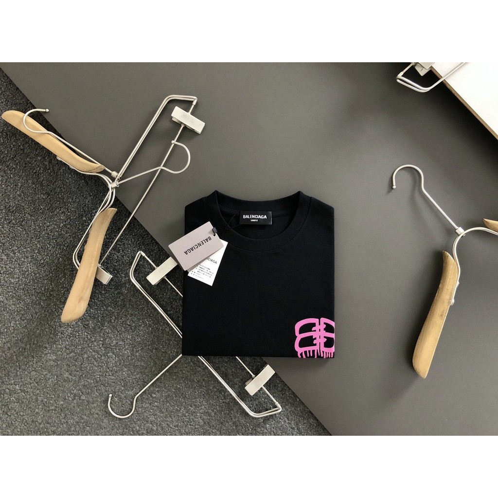 26เอสเอส บาเลนเซียก้า2026ต้นฤดูใบไม้ผลิสไตล์ใหม่แขนสั้นเสื้อยืดผู้ชายสไตล์ผู้หญิงคู่ด้านในจับคู่อย่า