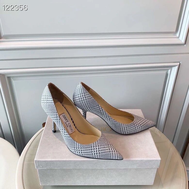 รองเท้าส้นสูงสไตล์คลาสสิก Elegant สำหรับผู้หญิง ดีไซน์สวยงามเหมือน Jimmy Choo