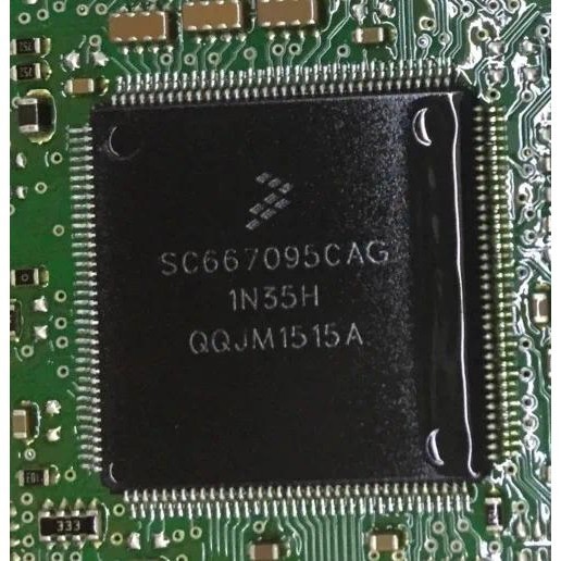 เอส เอส เอส เอส667095CAG 1N35H 5M48H สําหรับ BMW CAS4 ECU บอร์ด CPU IC ชิป