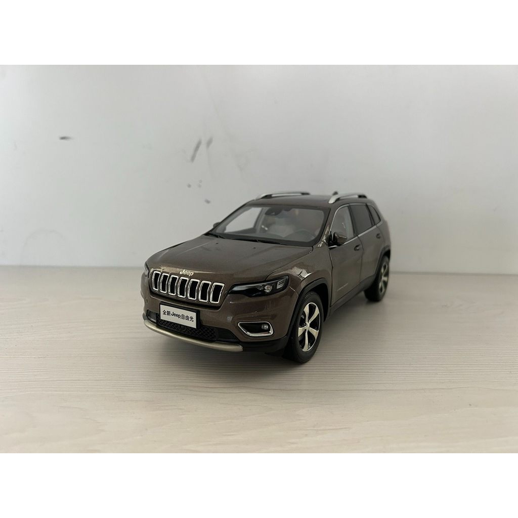 [คลังสินค้าพร้อม] [ใหม่เอี่ยมยังไม่ได้เปิด] 1: 18 โรงงานเดิม Guangqi Fike ยี่ห้อใหม่ JEEP ฟรีไฟ JEEP