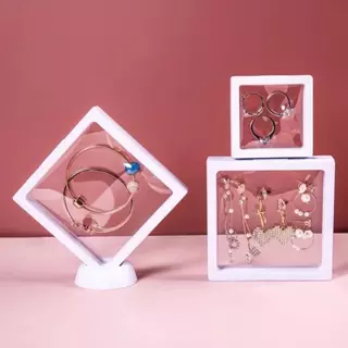 กรอบลอย 3D กล่องโชว์ของสะสม สำหรับพระเครื่อง เครื่องประดับ ของขวัญพิเศษ ความหมายดี