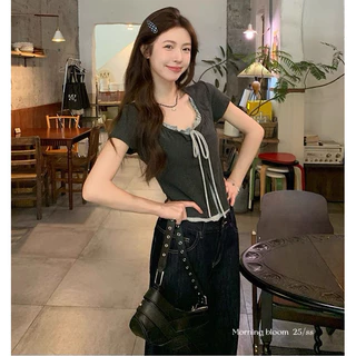 Cherry🎀พร้อมส่ง🎀เสื้อยืดแขนสั้นคอวี ผูกโปว์น่ารัก แต่งลูกไม้เกเสื้อครอปทรงเข้ารูปสีเทา สไตล์เกาหลีเรียบๆลำหลับผู้หญิง