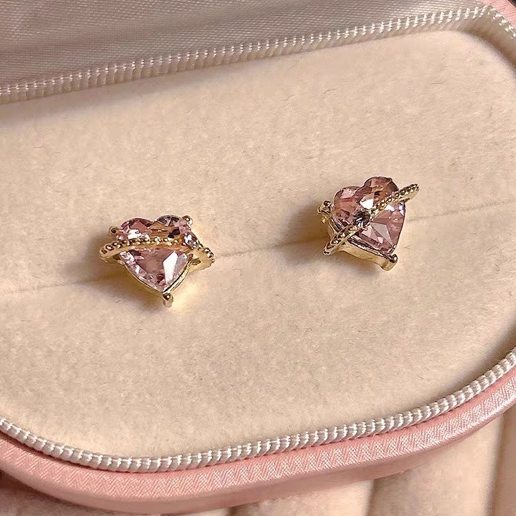 🔥พร้อมส่ง🔥 ต่างหูหัวใจทองแดง ชุบ 18K ฝังเพชร CZ เกรด AAA เส้นแสงสวยมาก