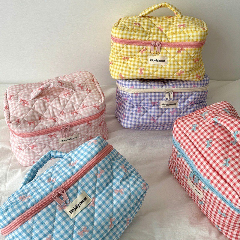 ⭐INS-Style กระเป๋าแต่งหน้าลายสก๊อตครีมเกาหลี - มูลค่าสูง Bowknot Toiletry & Skincare Organizer พร้อมที่จับกระเป๋าแต่งหน้าแบบพกพา