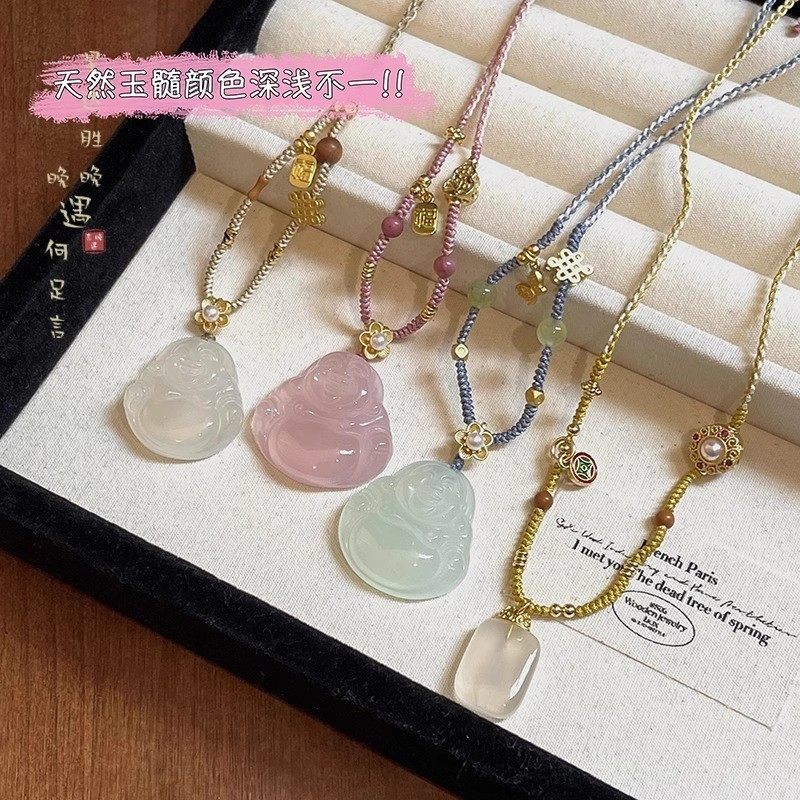 เรซินธรรมชาติ Big Belly พระพุทธรูปจี้เชือกถักสร้อยคอหญิงใหม่จีน Retro High-End Clavicle Chain อุปกรณ