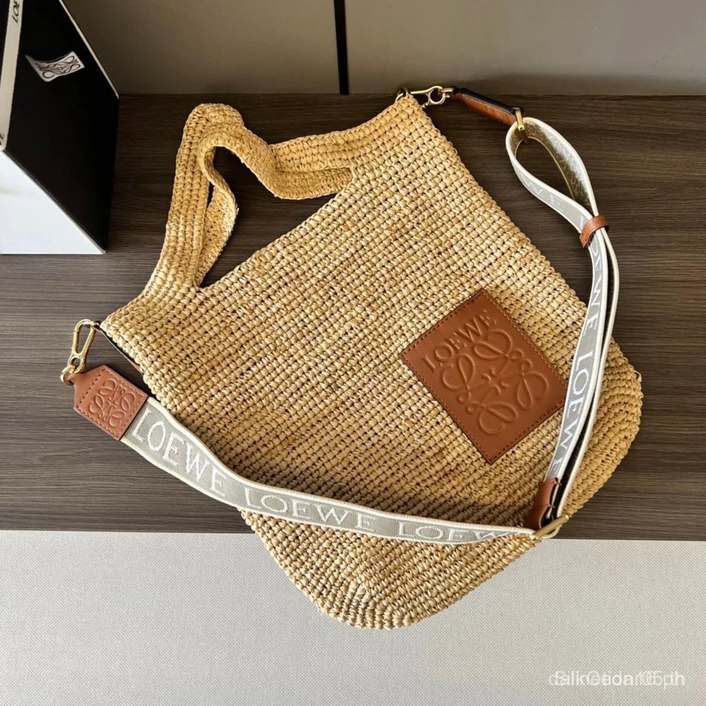 LOEWE Luojia Bags Mini coconut fiber and cow leather Slit Handbag(New) Multifunctional Slit Tote Han