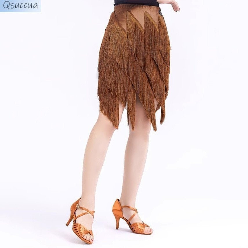 Qsuccua ผู้ใหญ่สุภาพสตรีเต้นรําละตินไม่สม่ําเสมอ Multi-layer พู่กระโปรงประสิทธิภาพการแข่งขัน KVMK 8D