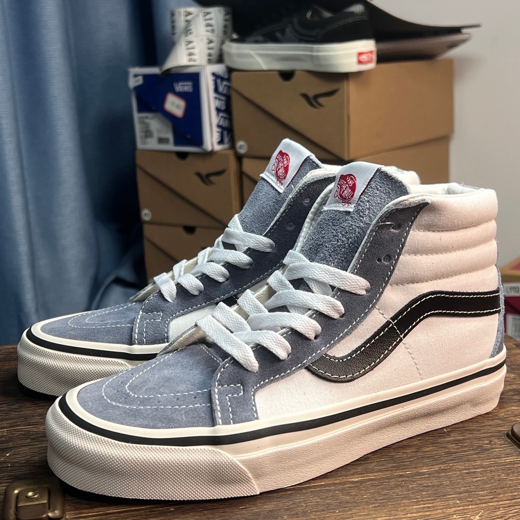 Vans sk8 รองเท้าบอร์ดลําลองทรงสูงสีเทาสีขาว